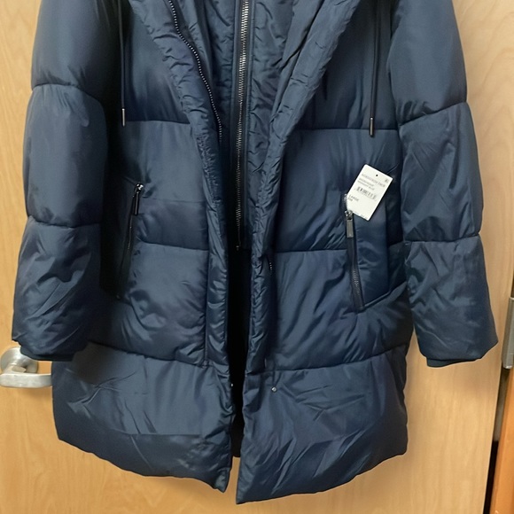 NWT MICHAEL KORS flawless, midi jacket. Dark blue, size Large. Zipper pockets. - Picture 4 of 16